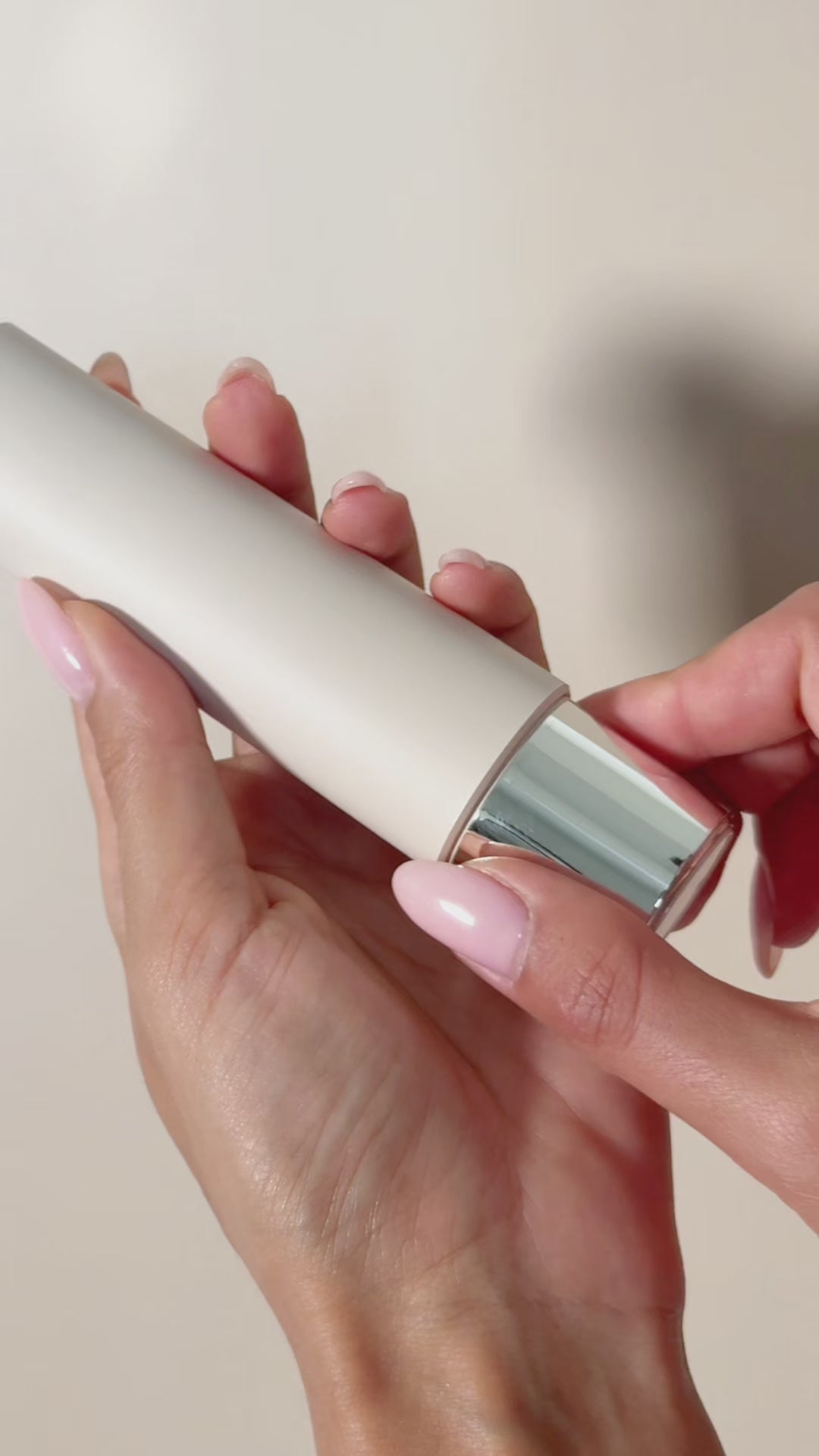 SkinExfo Lila – RF, EMS & Photon Eye Renewal Revitalizer