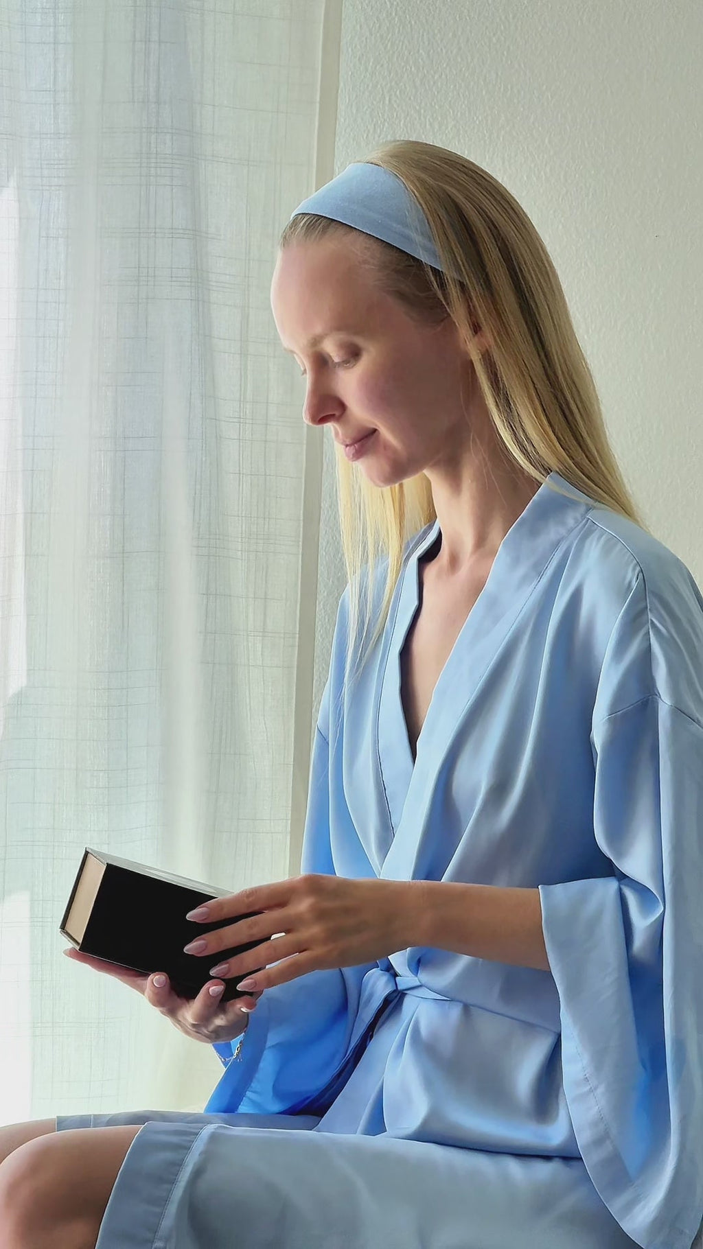 SkinExfo Mira – Photon LED Therapy & High-Frequency Vibration Device